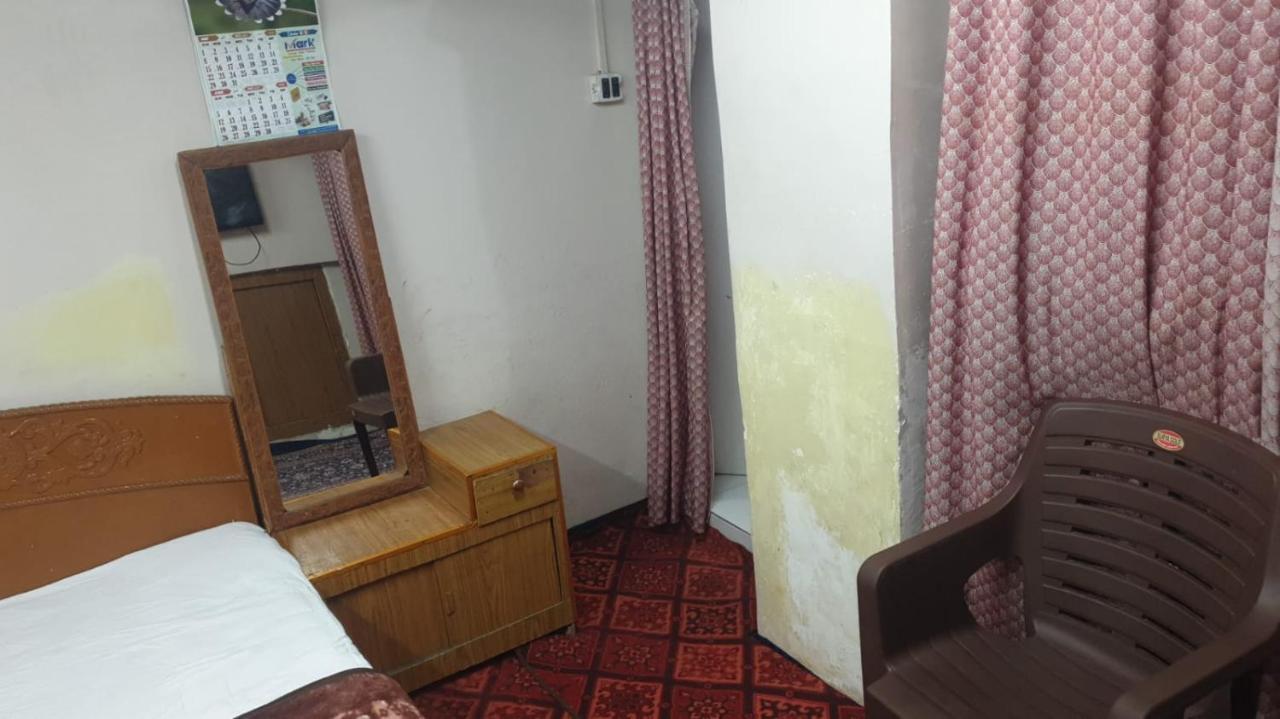 Lake Boulevard Guest House Srīnagar Exterior foto