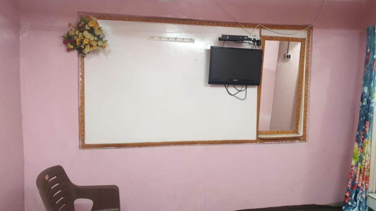 Lake Boulevard Guest House Srīnagar Exterior foto
